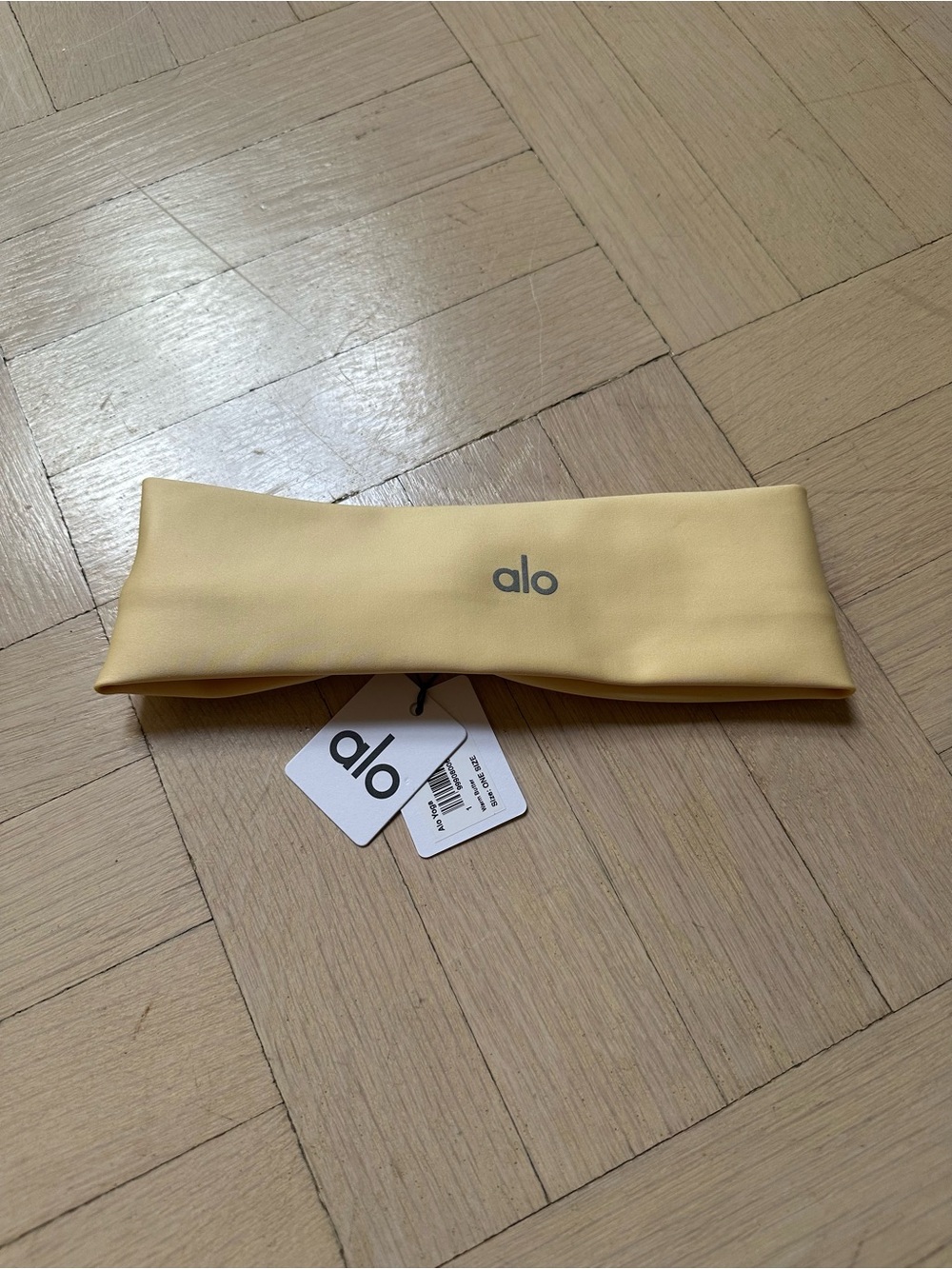 Alo Yoga Yellow Airlift Headband Warm Butter NWT